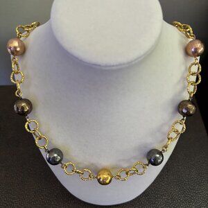 B Italy Gold Tone Link Necklace